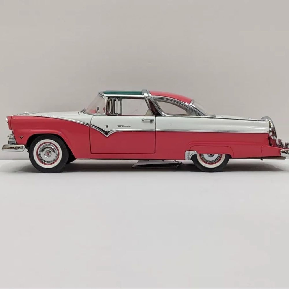 1955 Ford Fairlane Pink Crown Victoria Franklin Mint Precision Models 1:24 NIB - Picture 5 of 10